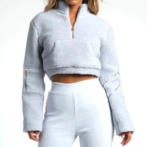Akira Teddy Cropped Jacket Grey NWT XL Pullover Half Zip Pockets Crop Neutral
